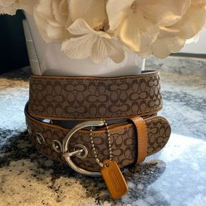 Coach Signature Logo Belt